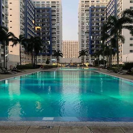 Madison'S Place At Sea Moa Manila Exteriör bild
