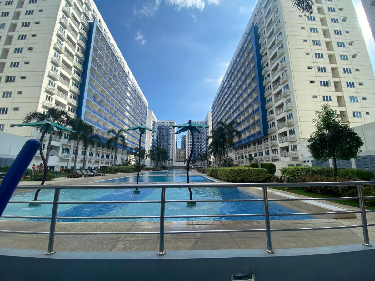 Madison'S Place At Sea Moa Manila Exteriör bild