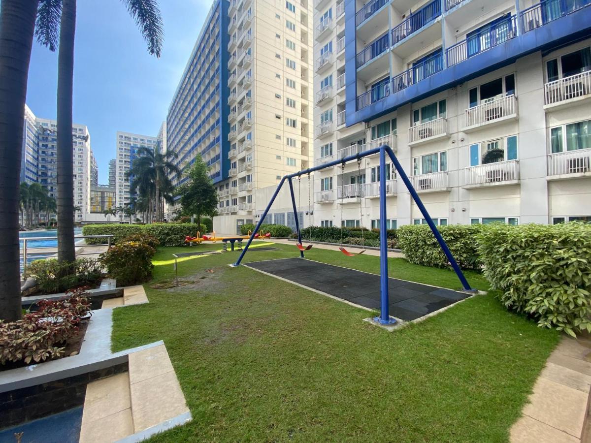 Madison'S Place At Sea Moa Manila Exteriör bild